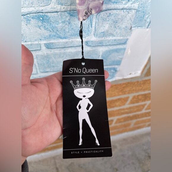 S No Queen thermal top, Crystal bling ski wear, Bling Thermal top size medium - Picture 5 of 8